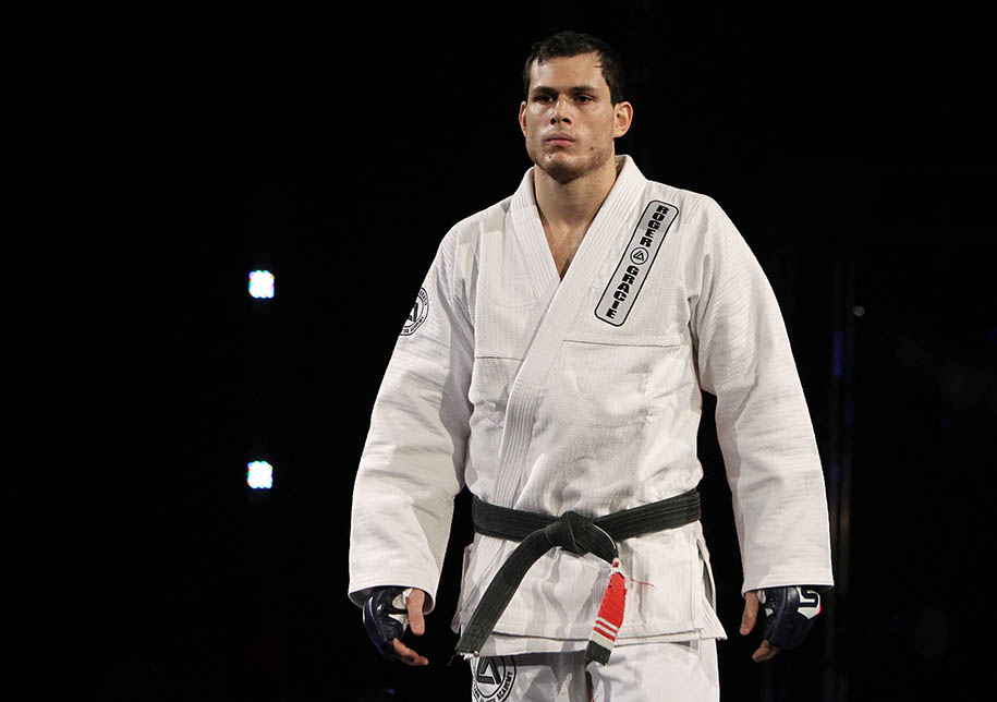 Võ sĩ BJJ Roger Gracie chia sẻ về “trải nghiệm tồi tệ” khi nhiễm COVID-19